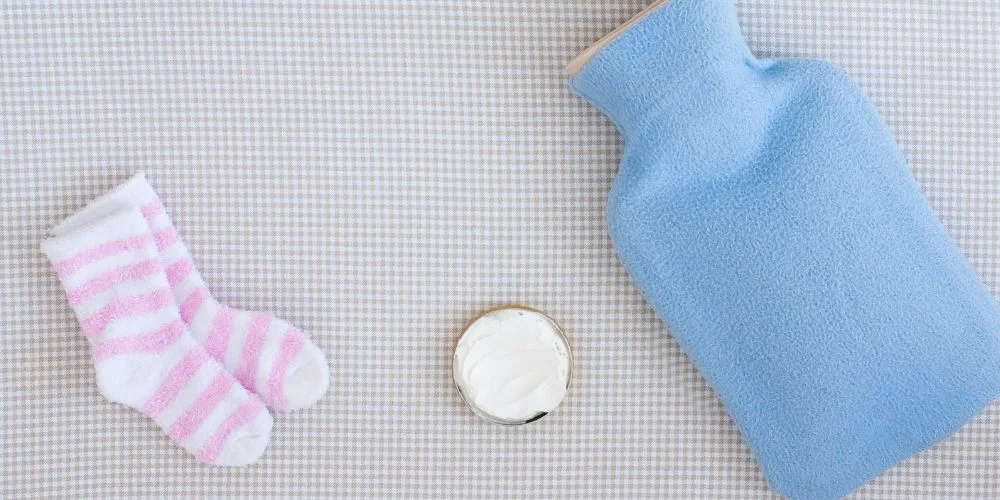 مزایا و نحوه استفاده از کیسه آب گرم برای نوزاد